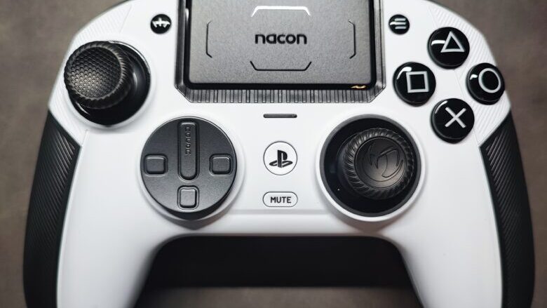 NACON REVOLUTION 5 PRO