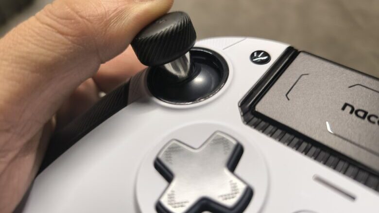 NACON REVOLUTION 5 PROのスティック