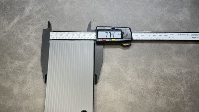 RedMagic 10 Air付属ケースのサイズ