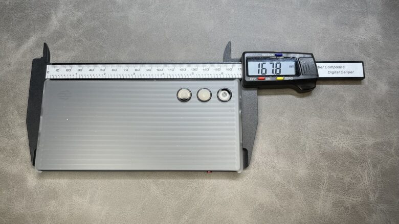 RedMagic 10 Air付属ケースのサイズ