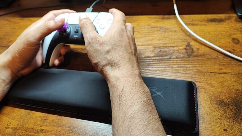 ゲームプレイを圧倒的に楽にするおすすめリストレスト【HyperX Wrist Rest】