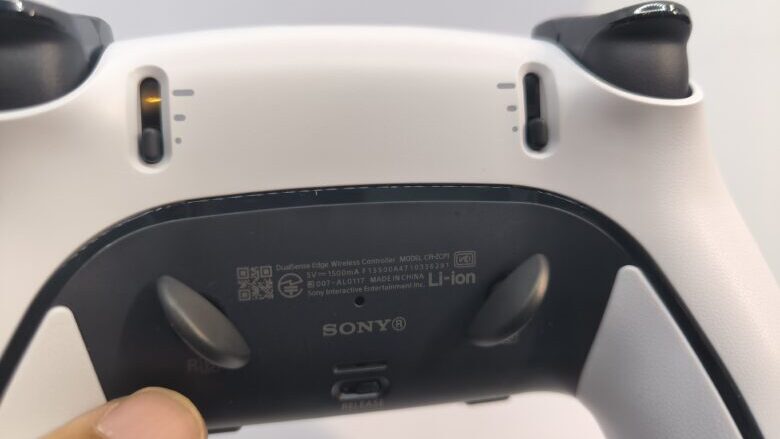 DualSense Edgeの背面ボタン