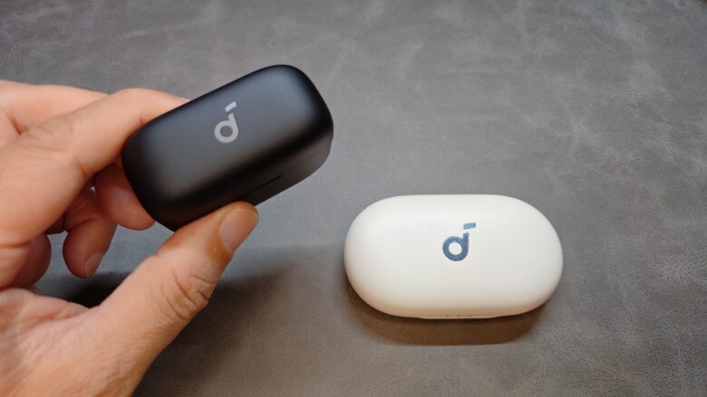 Anker Soundcore AeroClipとAnker Soundcore Aero Fitと比較