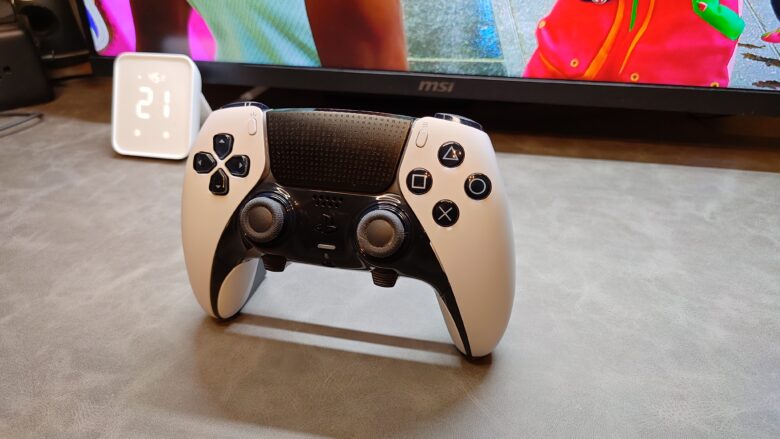 3Dプリンターで印刷したDualSenseEdgeミニマルスタンド