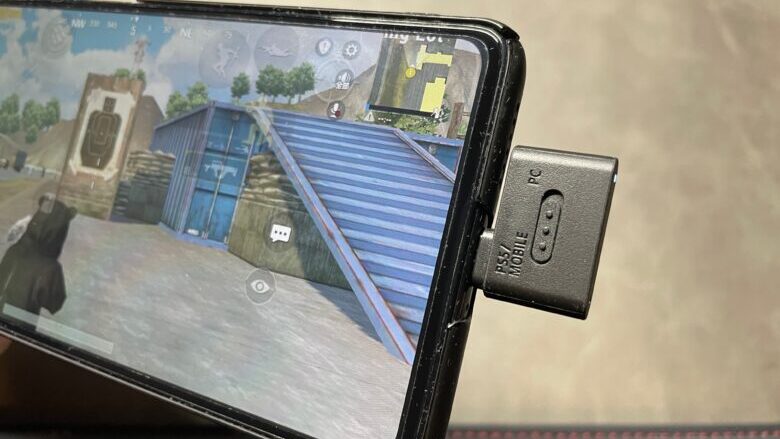 INZONE Budsの真価は、やはり付属のUSBトランシーバー接続