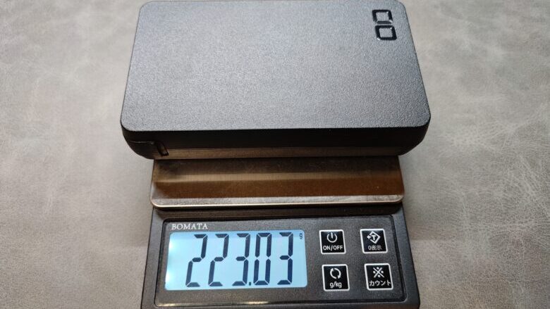 CIO SMRTCOBY Ex03 SLIM PLUG&CABLEの重さ